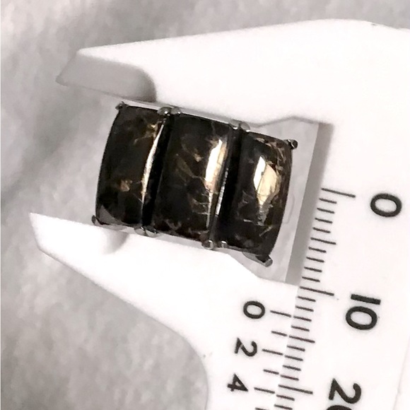 Matrix Shungite Ring in Stainless Steel - Picture 5 of 8